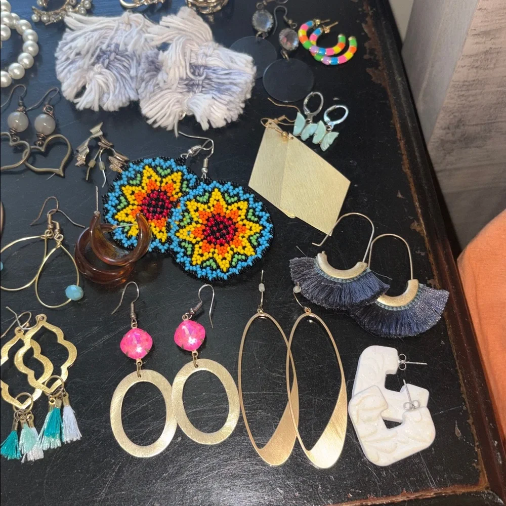 Colorful Earring Collection - Picture 5 of 5